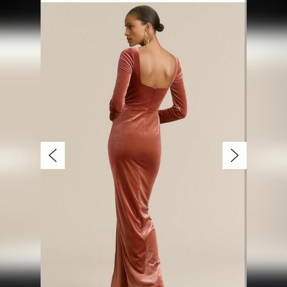 Elegant Velvet Long Sleeve Dress - Picture 2 of 5